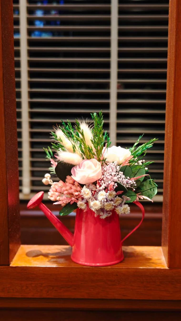Floral styling detail in the Deluxe Double Room